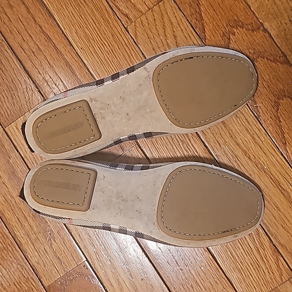 Girl's Burberry Mini Grace slip on flats size 34 - Picture 6 of 8
